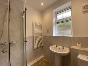 BATHROOM- click for photo gallery